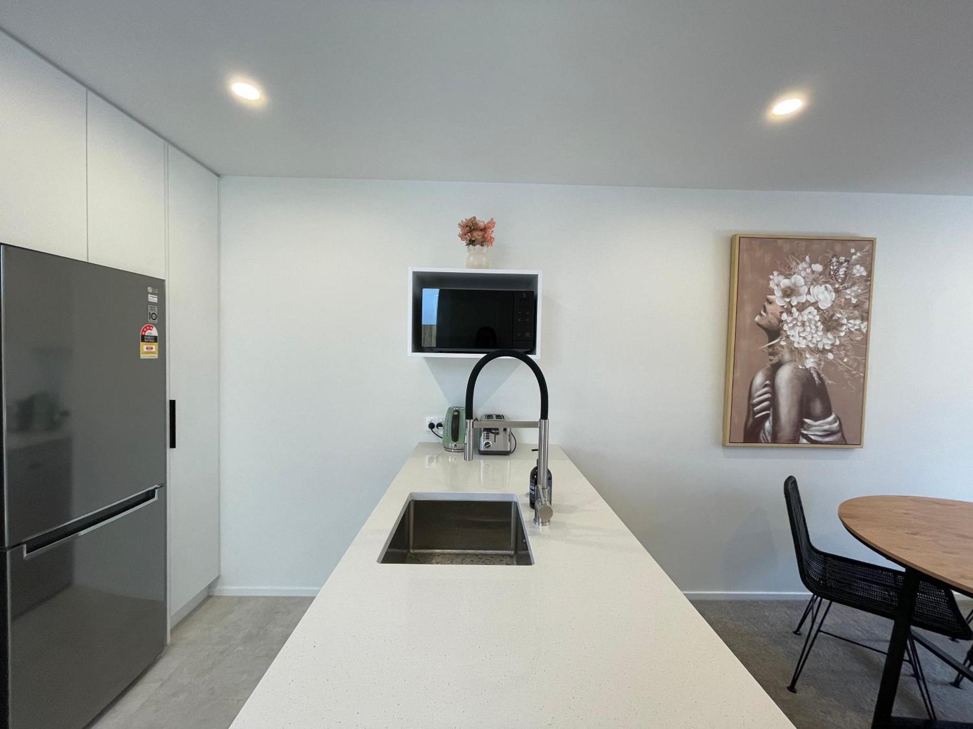 Luxury 2 Bedroom Townhouse Opposite Merivale Mall كريستتشيرش المظهر الخارجي الصورة