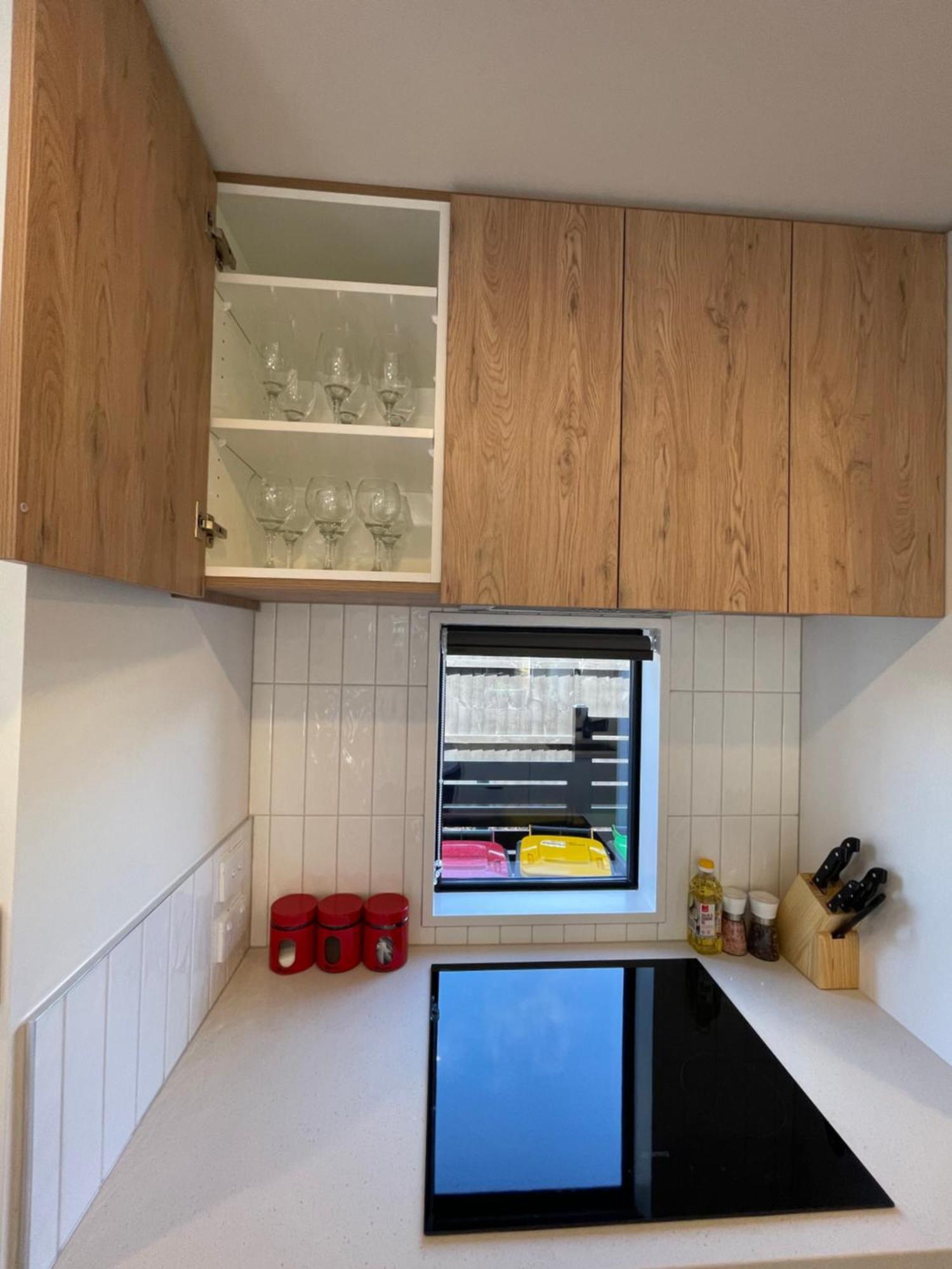 Luxury 2 Bedroom Townhouse Opposite Merivale Mall كريستتشيرش المظهر الخارجي الصورة