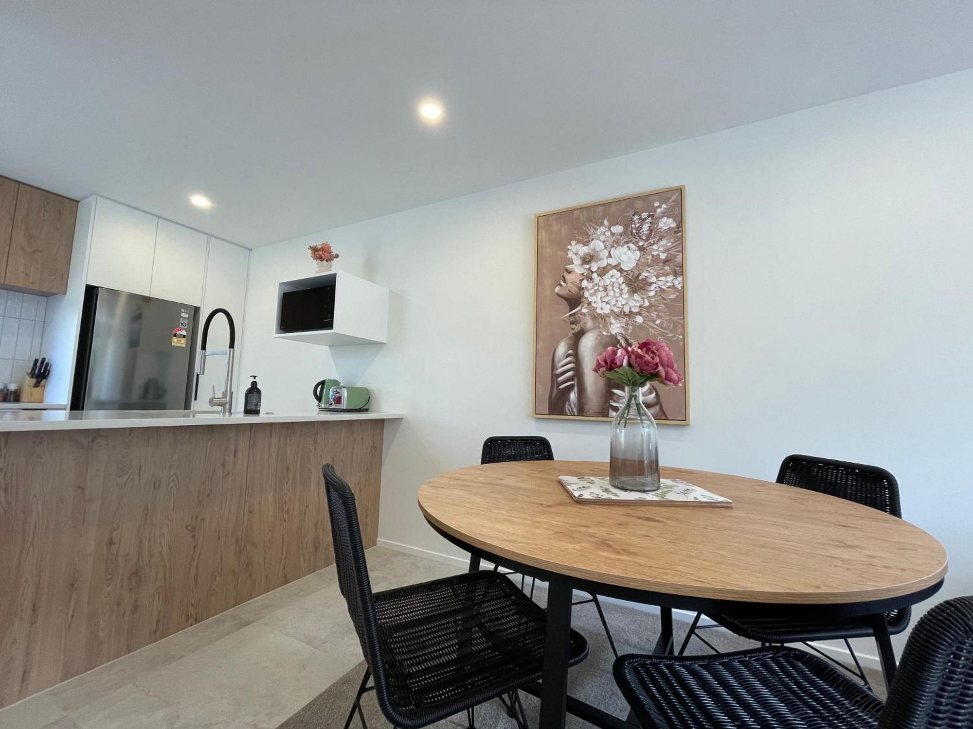 Luxury 2 Bedroom Townhouse Opposite Merivale Mall كريستتشيرش المظهر الخارجي الصورة
